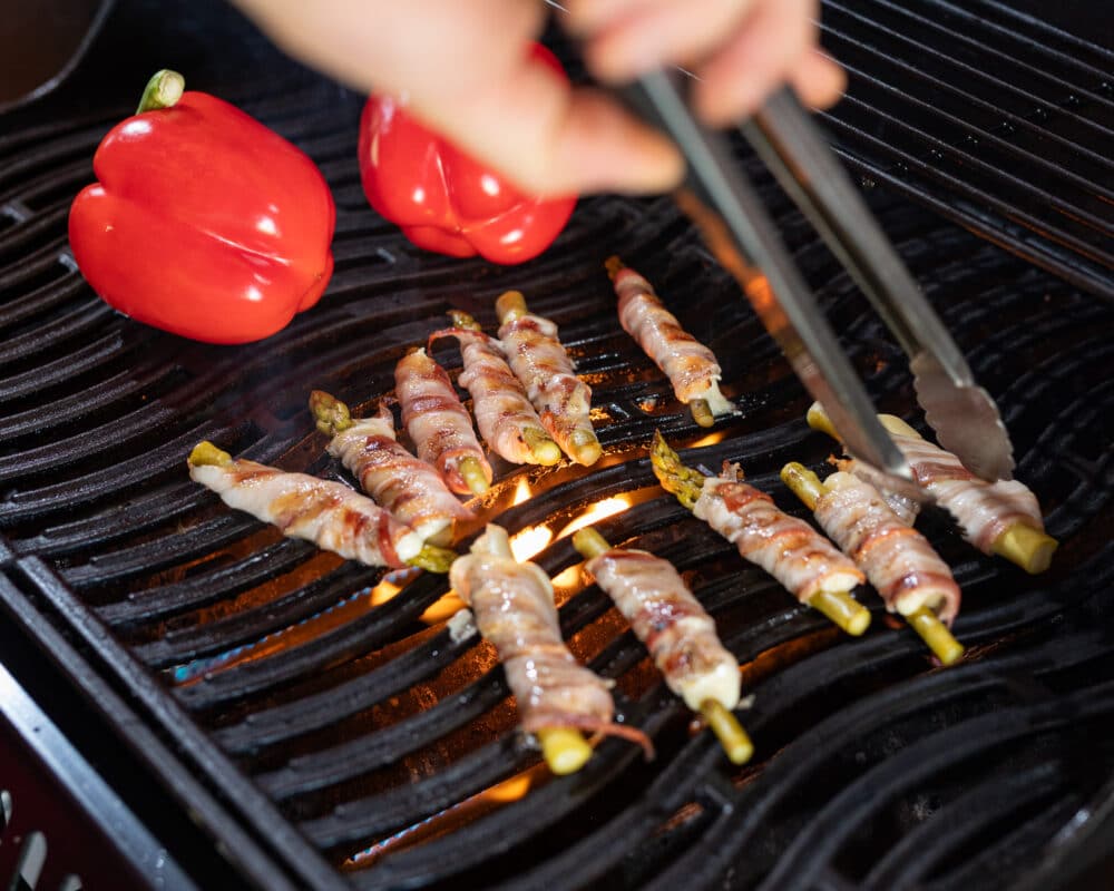 Šparoge u slanini s roštilja - VolimLjuto.com