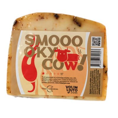 Sir, brusnica i špek ušli su u Jalapeno papričice i napravili spektakl! 17 Smooooky Cow - dimljeni pikantni kravlji sir 300-400g